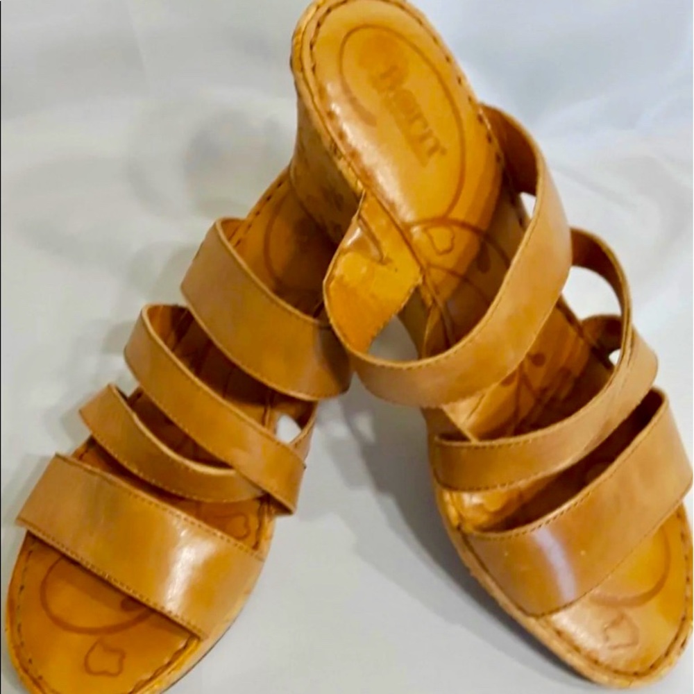 Born Leather Wedge Sandals Sz 9